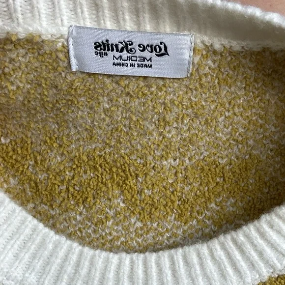 COPY - Textured Pattern Crew Neck Pullover Sweater - Picture 9 of 9